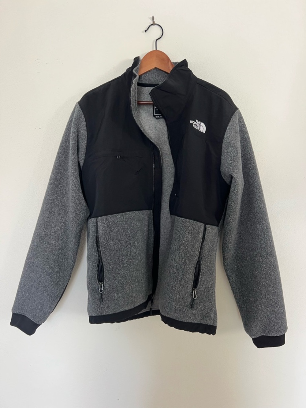 EUC The North Face Men's Gray and Black Hybrid Fleece Jacket